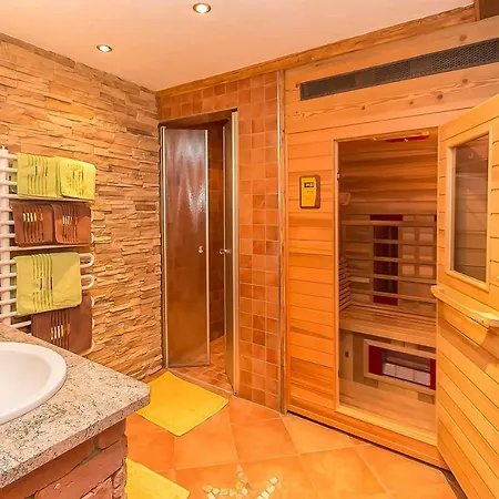 Muellerkaser בקתה לופר