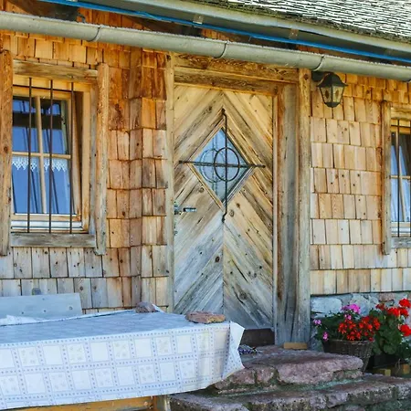 Muellerkaser בקתה לופר